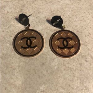 Channel big logo earrings